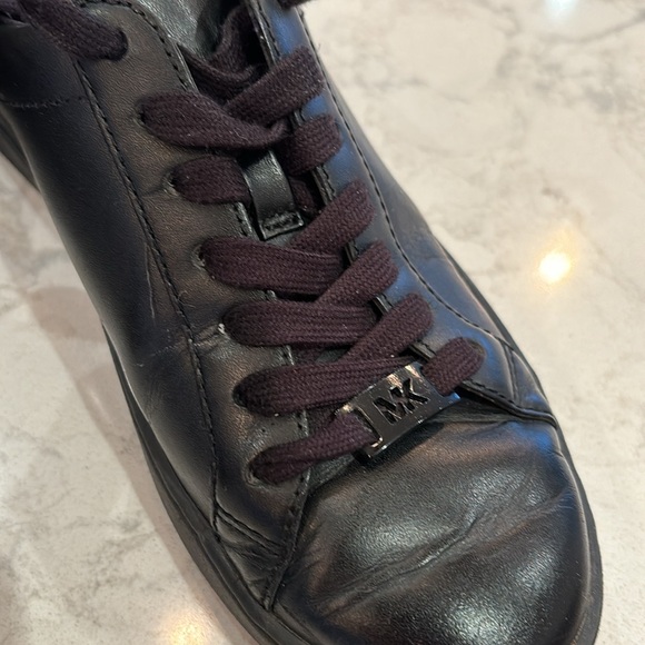Mickael Kors leather sneakers size 7,5 - Picture 8 of 10